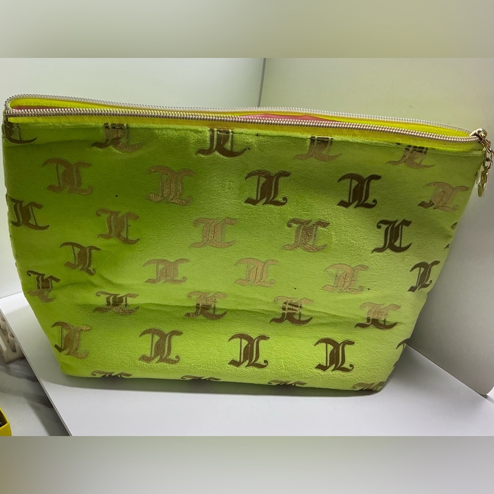Juicy Couture Green Designer Women's Bag/Cosmetic NWOT